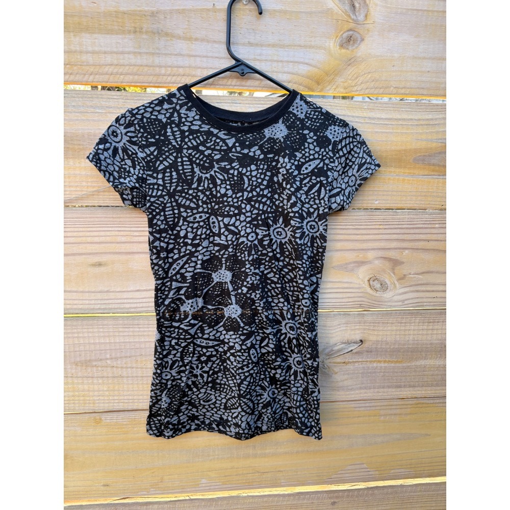L.O.L. Vintage Womens Black Grey Floral Burnout Graphic T-Shirt Slim Fit Size M
